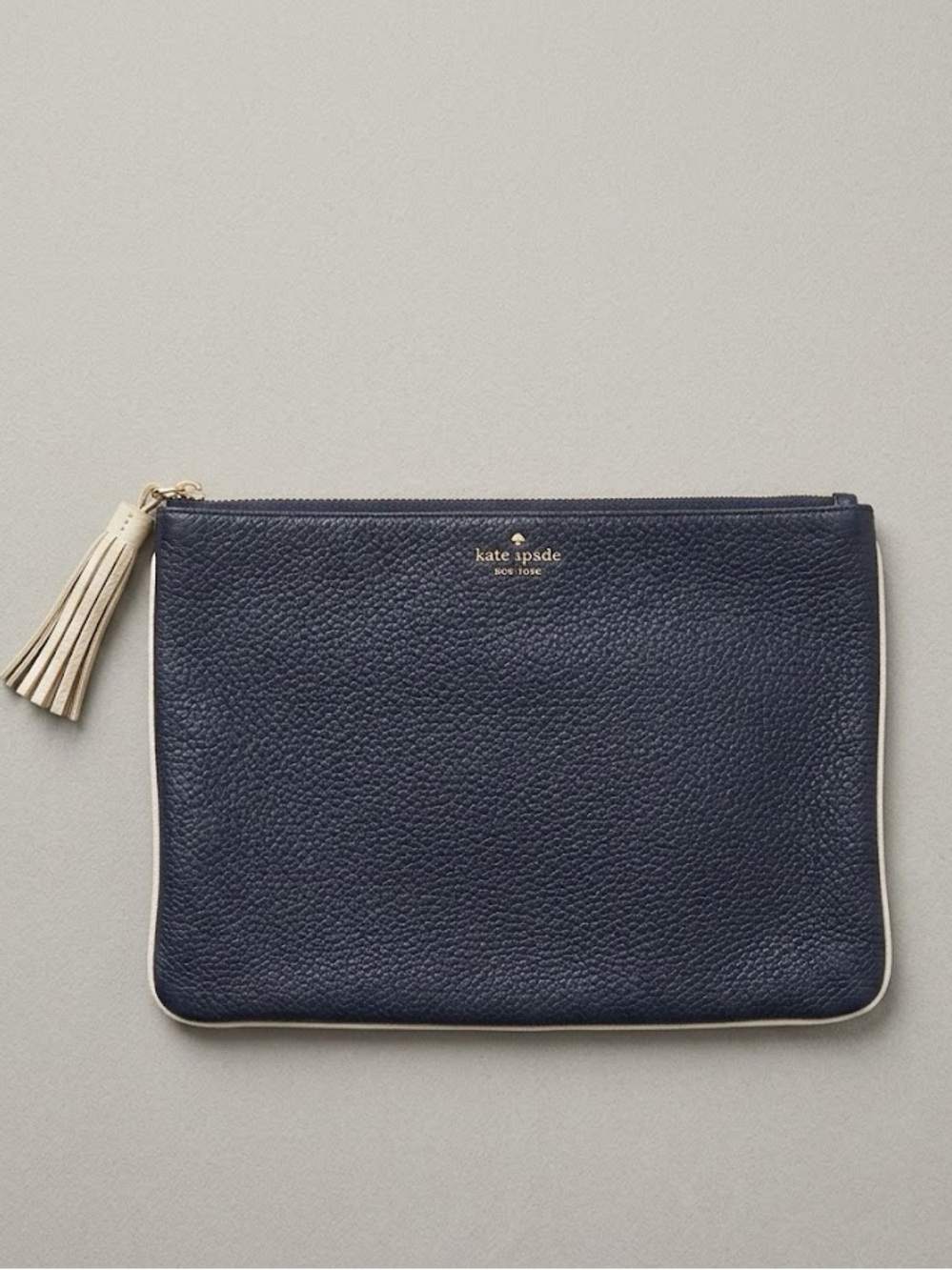 kate spade navy pebble leather clutch with cream trim NWOT